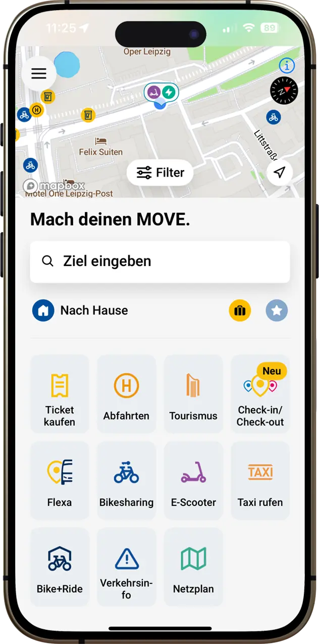 leipzigmove-app-startscreen-framed Mockup der MOVE App der Leipziger Verkehrsbetriebe: Smartphone-Ansicht mit Routeneingabe, Ticketkauf, Bikesharing, E-Scooter, Carsharing und weiteren Mobilitätsdiensten; ergänzt durch Hinweise zu schneller Routenplanung, digitalem D-Ticket, flexibler Bezahlung und integriertem Mobilitätsangebot in Leipzig.
